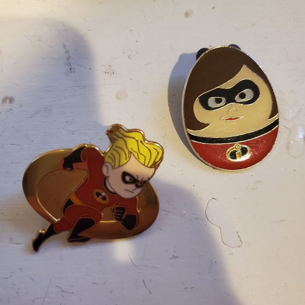 Disney pin lot 6